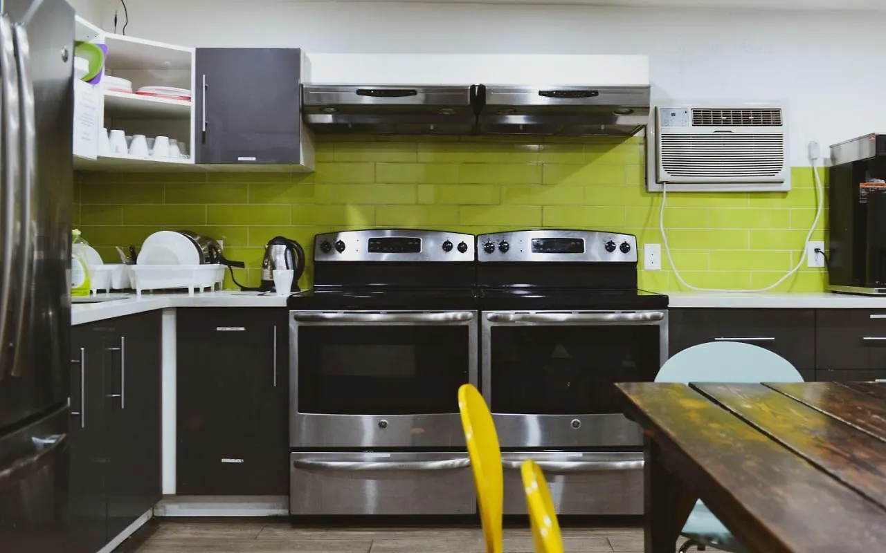 Kensington College Backpackers Hostel Toronto Canada